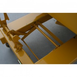 Basculement automatique par contact pour benne auto-basculante